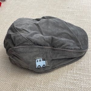 Gray corduroy hat